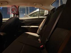 نيسان فيرسا